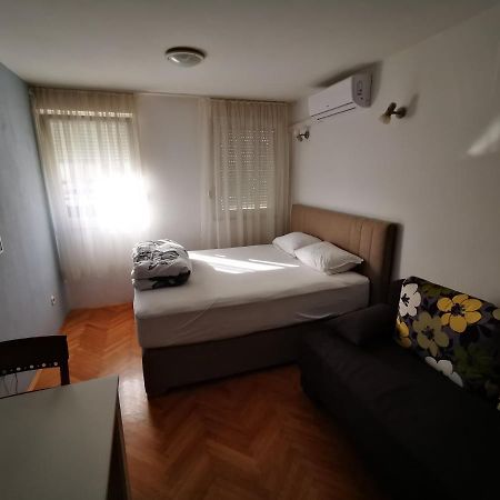 Studio Apartment Zen สปลิท ภายนอก รูปภาพ