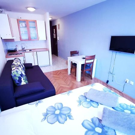 Studio Apartment Zen สปลิท ภายนอก รูปภาพ
